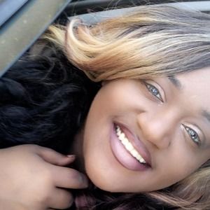 Meet your Posher, Tania